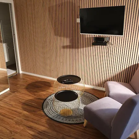 Appartamento Eiffel Tour Cosy Chesterfield *